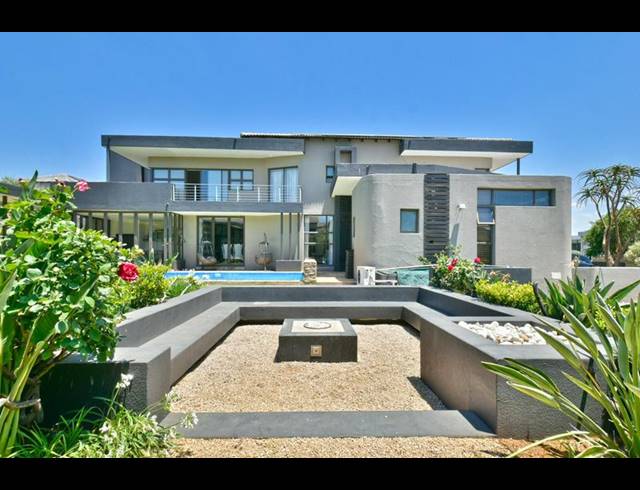 4 BEDROOM HOUSE FOR SALE IN ASPEN HILLS NATURE ESTATE